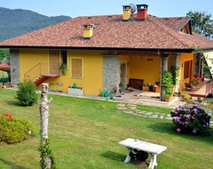 Toàn bộ căn nhà/căn hộ House with large garden overlooking Lake Maggiore (San Bernardino Verbano, Ý)