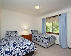 Hotelli Kurrawa 13- Self Contained (Shoal Bay, Australia)