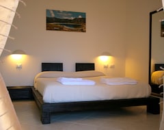 Hotel Kuddie Rosse Eco-friendly Residence (Pantelleria, Italy)