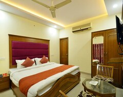 Khách sạn OYO 8423 Grand Park (Chandigarh, Ấn Độ)