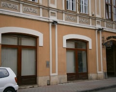 Pensión Casa Rozelor (Braşov, Rumanía)