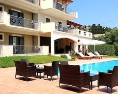 Hotel Eleana (Nikiana, Grecia)