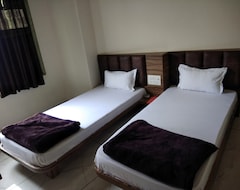 Khách sạn Hotel Milan (Ahmedabad, Ấn Độ)