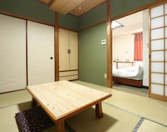 Khách sạn Business Hotel Sansei (Oita, Nhật Bản)