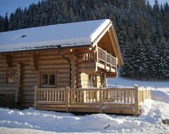 Toàn bộ căn nhà/căn hộ Genuine Canadian Natural Trunk Cabin With Sauna, Pets Are Welcome (Sankt Georgen ob Murau, Áo)