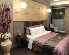 Khách sạn Hola Motel (Taichung City, Taiwan)