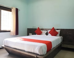 Oyo 61836 Hotel Parag (Solapur, Hindistan)