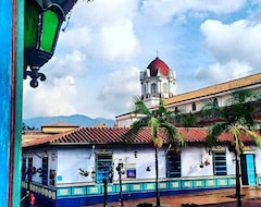 Khách sạn Finca Isla El Paraiso (Guatapé, Colombia)