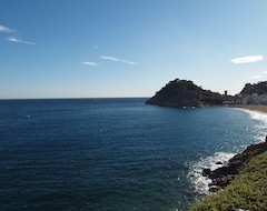Hele huset/lejligheden Beautiful Apartment Situated Directly In Front Of The Ocean (Tossa de Mar, Spanien)