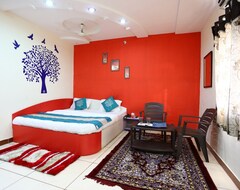 Hotelli Oyo 2798 Hotel Velvet (Rajkot, Intia)