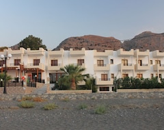 Triton Authentic Cretan Hotel (Keratokambos, Greece)