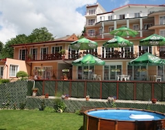 Khách sạn Hotel Eva (Mrągowo, Ba Lan)