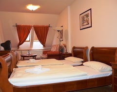 Hotel Scarlet (Trencín, Slovakia)