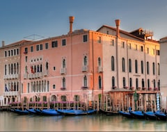 Ca' Sagredo Hotel (Venedik, İtalya)