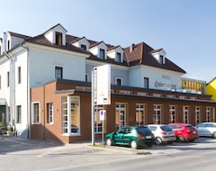 Khách sạn Hubertushof Self-Check-In (Zeltweg, Áo)