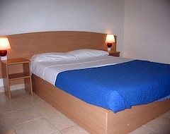 Hotel Saxo Saran (Saran, Francuska)