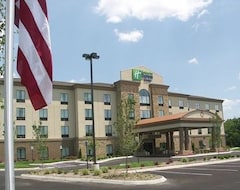 Holiday Inn Express & Suites - Cleveland Northwest, an IHG Hotel (Cleveland, USA)