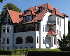 Hotel Villa Lowenstein (Ostseebad Kühlungsborn, Alemania)