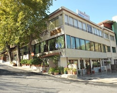 Minaides Hotel (Kakopetria, Cipar)