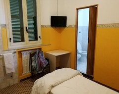 Otel Albergo Dorico (Ancona, İtalya)