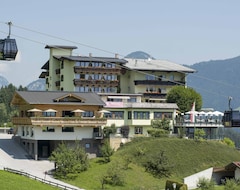 Hotel Waldfriede (Fuegen, Austrija)