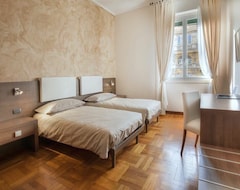 Bed & Breakfast Vittoria Rooms for Rent (Genova, Italija)