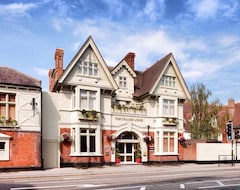 Mercure London Staines upon Thames Hotel (Staines-upon-Thames, United Kingdom)