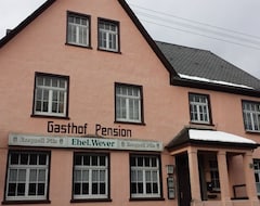 Pensión Niederdreisbacher Hof (Schutzbach, Alemania)