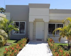 Entire House / Apartment Villas Palma Real (La Ceiba, Honduras)