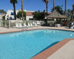 Hotel 4 Seasons at Desert Breezes (Palm Desert, Sjedinjene Američke Države)