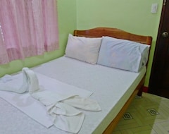 Hotel Amos Digue Pension House (Puerto Princesa, Filipinas)