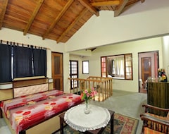 Hotel Drishti Cottage (Nainital, India)