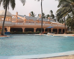 Sun N Sand Beach Resort (Mombasa, Kenya)