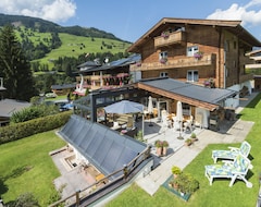 Hotelli Hotel-Pension Heike (Aurach, Itävalta)
