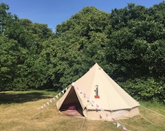 Hotel Bell Tent Glamping (Southampton, United Kingdom)