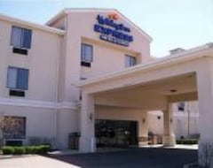 Holiday Inn Express & Suites Alliance, an IHG Hotel (Alliance, USA)