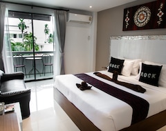 Khách sạn Natural Beach Hotel Pattaya (Pattaya, Thái Lan)