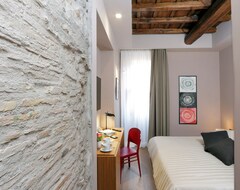 Hotel Downtown Boutique House (Rome, Italy)