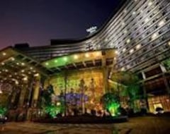 Hotel Holiday Inn West&East Century City (Chengdu, China)