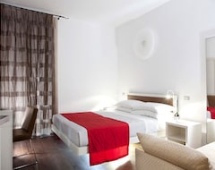 Hotel Iamartino Quality Rooms (Termoli, Italija)