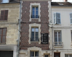 Căn hộ có phục vụ La Maison de Ville (Magny-en-Vexin, Pháp)