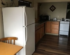 Casa/apartamento entero King Suite W/ Full Kitchen (Reserve, EE. UU.)