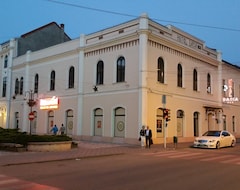 Otel Dacia (Lugoj, Romanya)