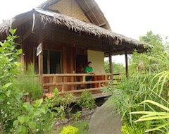 Mayas Native Garden Resort (Moalboal, Philippines)