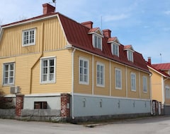 Koko talo/asunto Slottsbadden (Raasepori, Suomi)