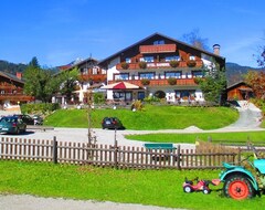 Khách sạn Ferienhotel Barmsee (Krün, Đức)