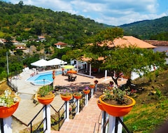 Hotel La Montana San Gil (San Gil, Kolombiya)