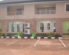 Khách sạn Fresh Spring S&Towers (Uyo, Nigeria)