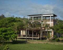 Bed & Breakfast Tavarua Hotel (Montañita, Ecuador)