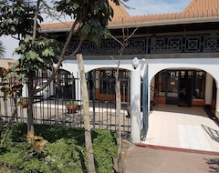 Otel The Pyramid Restaurant And Acommodation (Naivasha, Kenya)